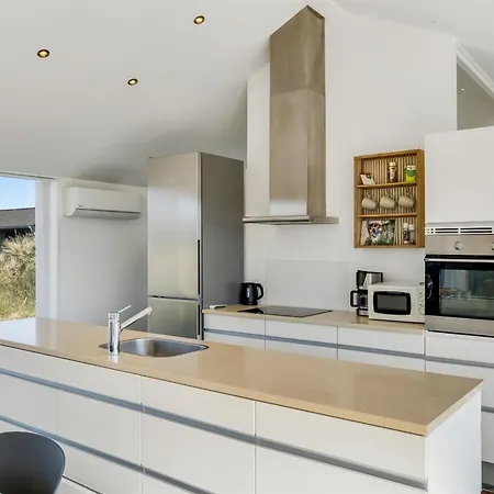 Darla - 375m From The Sea By Interhome